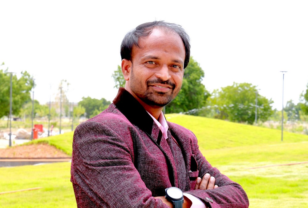 Dr Ravi Pujala